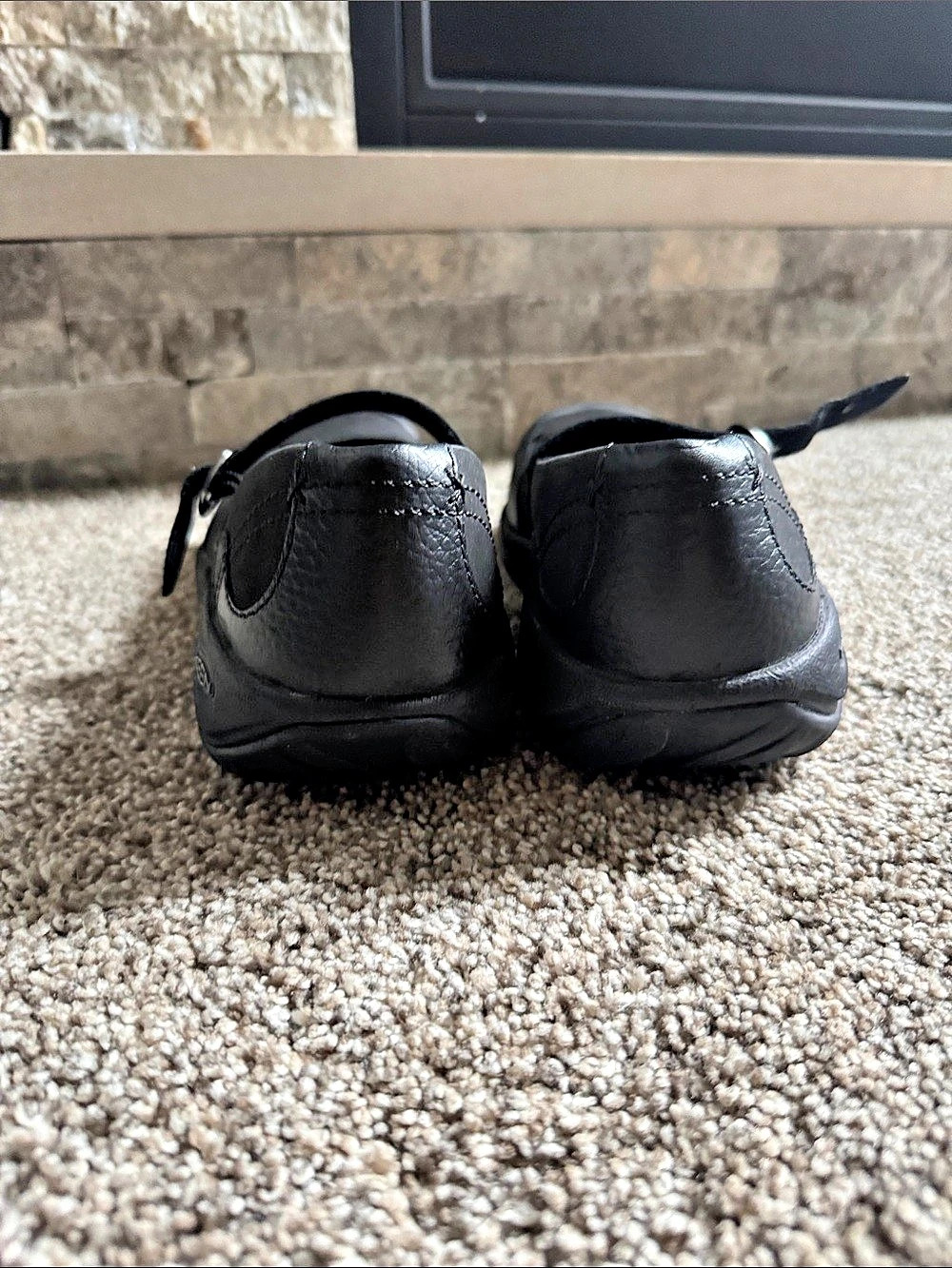 Skechers Black Leather Mary Jane Flats Women’s US 9 EUC - Picture 6 of 8